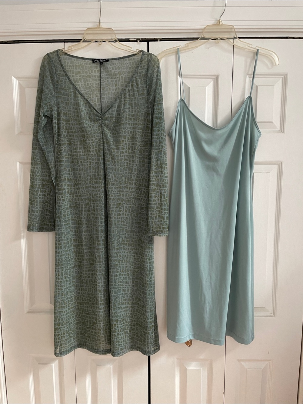 Betsey Johnson Sage Green Patterned Long-Sleeve Dress & Light Mint Slip SZ Large